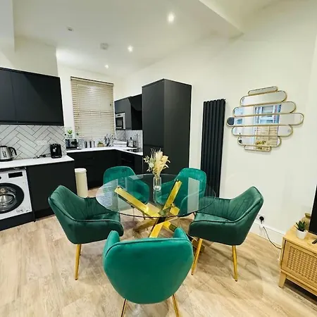 East London 2 Bed Garden Flat! 1 Min From Station! Londres Extérieur photo